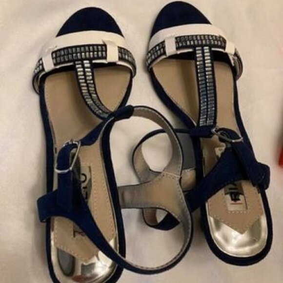 NEW Rialto Raye 7.5 NAVY BLUE Dress Sandals - Picture 1 of 3